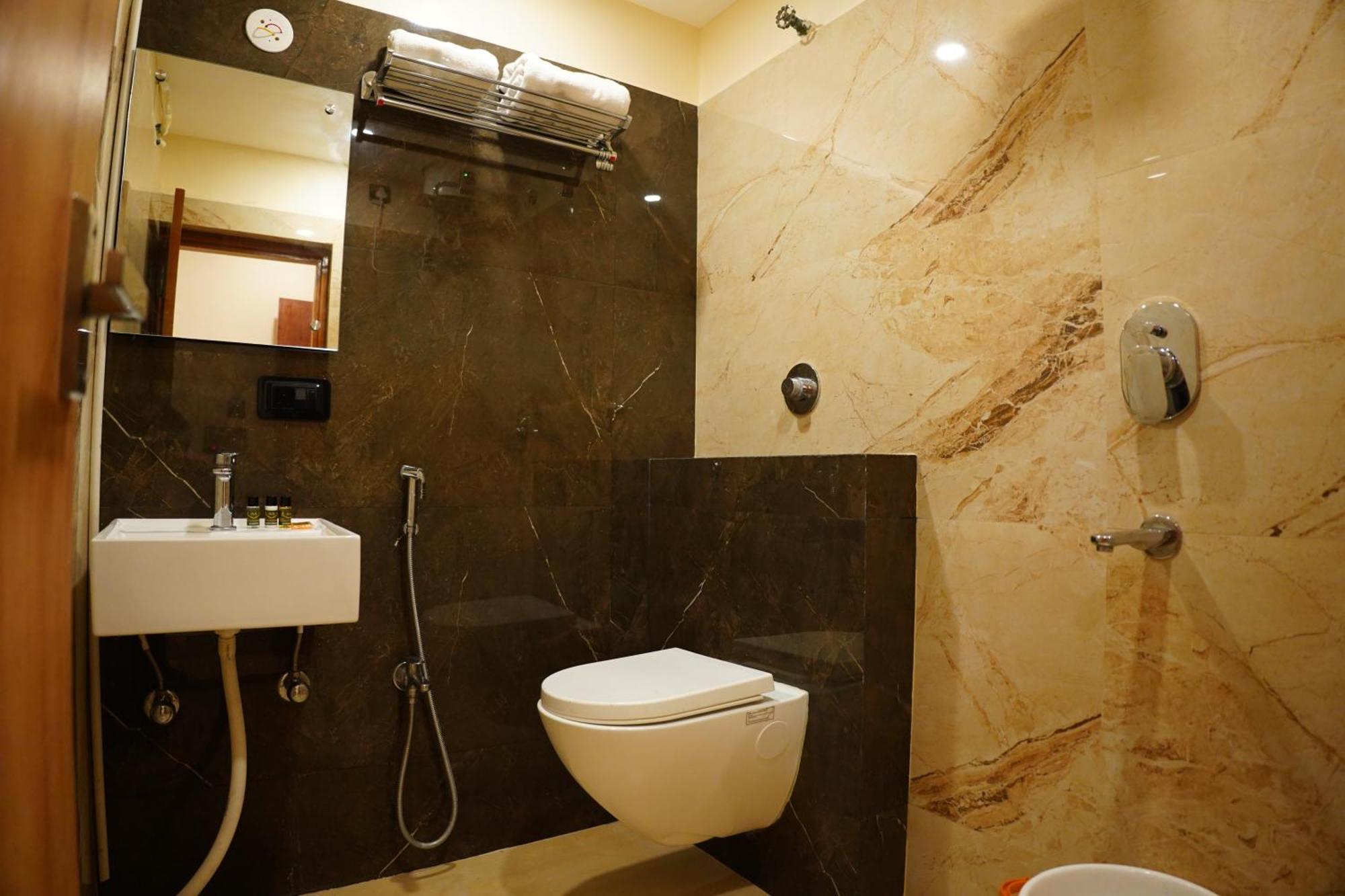 Hotel The Marutinandan Grand Deoghar Exterior foto